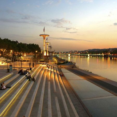 Appartement Lyon Gerland - Enjoy In ลียง ภายนอก รูปภาพ